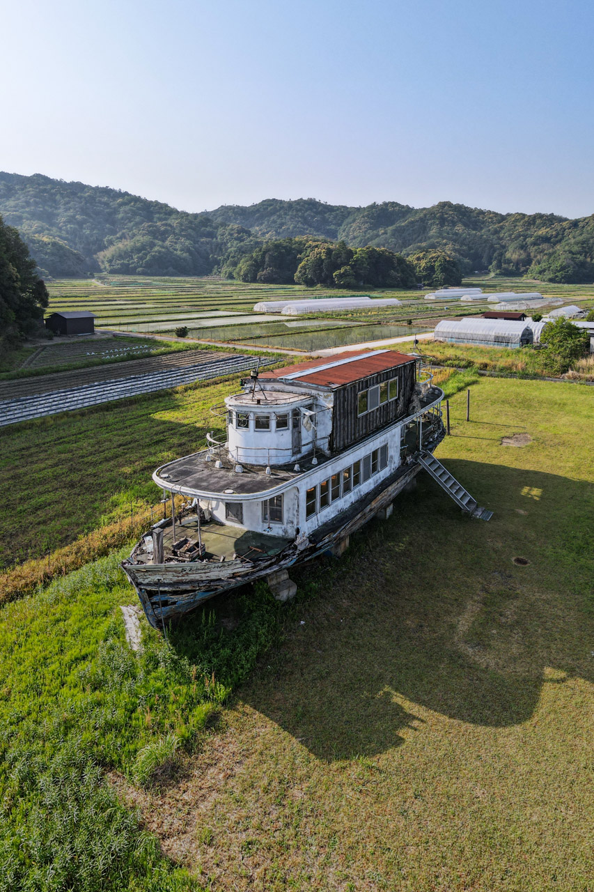 田畑の廃船│廃景