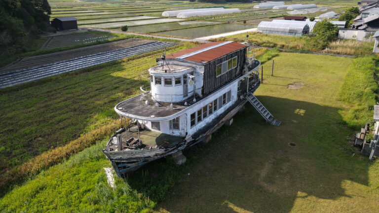 田畑の廃船│廃景