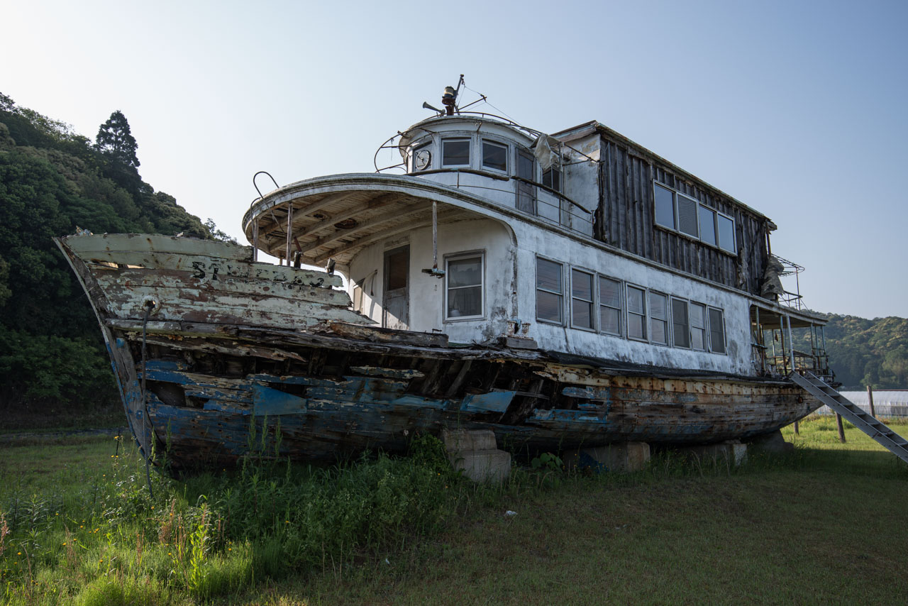 田畑の廃船│廃景